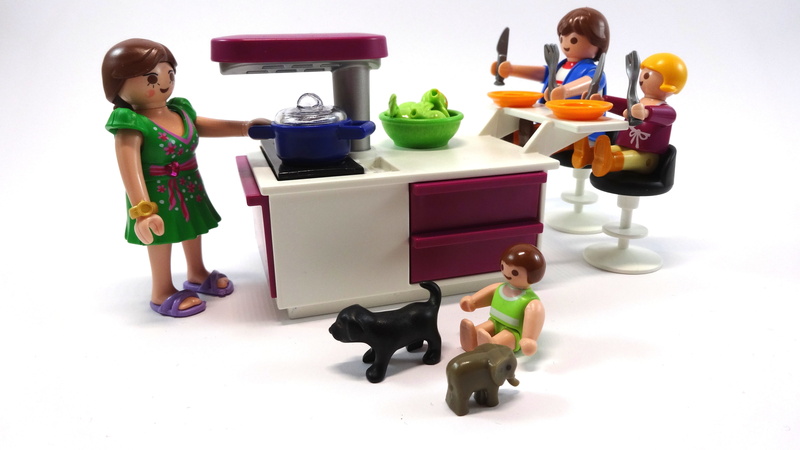multi colored, human representation, men, playmobil, sitting, hunger, meal, full length, food, females, indoors, kitchen, business, cook, girls, playing