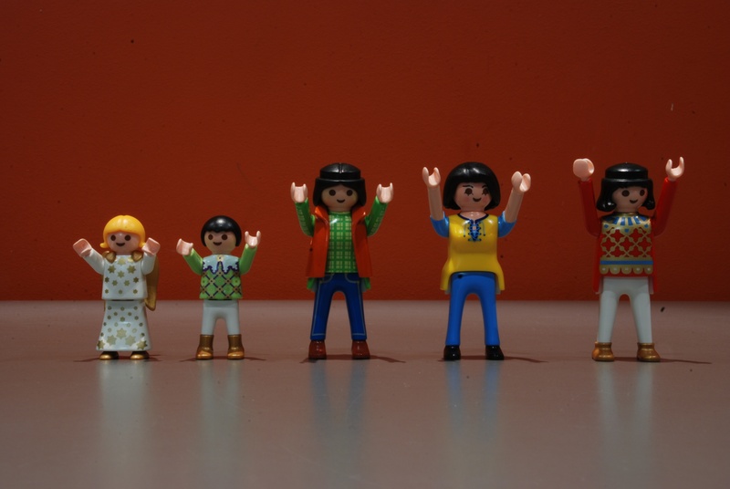 offspring, full length, sport, human arm, body part, child, men, standing, row, group of people, indoors, arms raised, 4K, raves, males, girls, limb, boys
