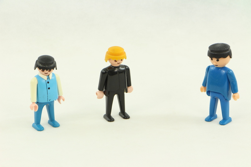 white, business, two people, adult imitation, offspring, males, surface, plastic, full length, standing, childhood, indoors, toys, playmobil, studio shot