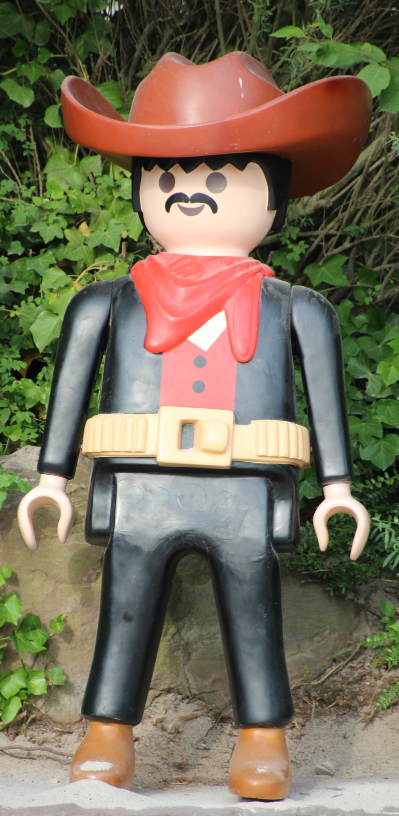 still life, nature, playmobil, day, male likeness, creativity, park, close-up, seat, representation, hat, art and craft, outdoors, human representation