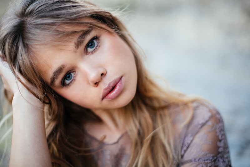 young adult, blue eyes, blond hair, close-up, 1080P, casual clothing, human face, long hair, contemplation, one person, women, face, hair, innocence, hairstyle