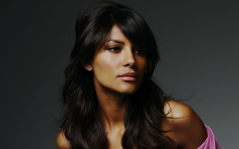 women, studio shot, looking at camera, black background, gray, Emanuela de Paula, young adult, hair, black hair, hairstyle, contemplation, model, headshot