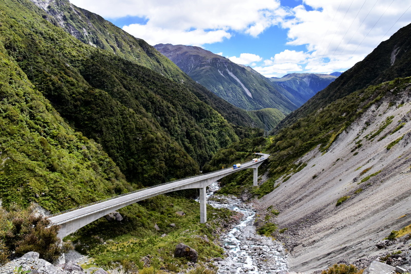 road, arthurs pass, tranquility, green color, tranquil scene, beauty in nature, mountain, cloud - sky, day, natural beauty, mountains, 5K, bridge - man made structure