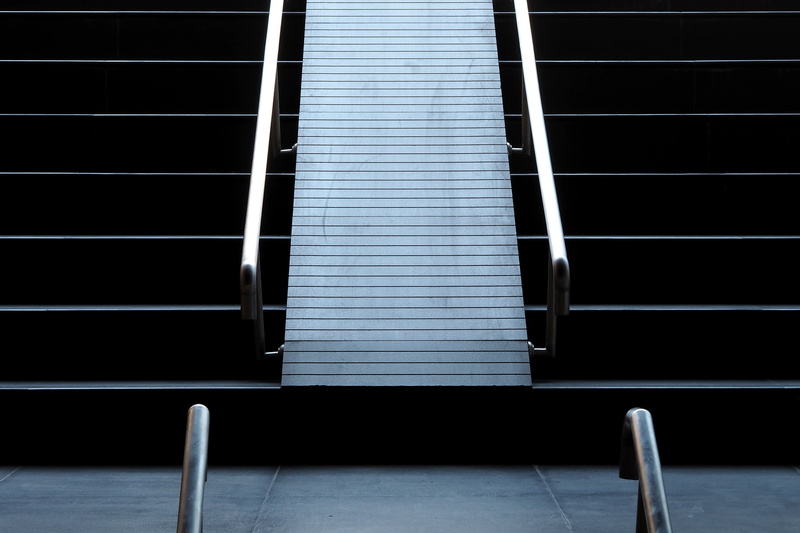 railing, technology, the ladder, steps, ladder, indoors, day, metal, no people, seat, staircase, absence, ascent, down, wall - building feature, escalator