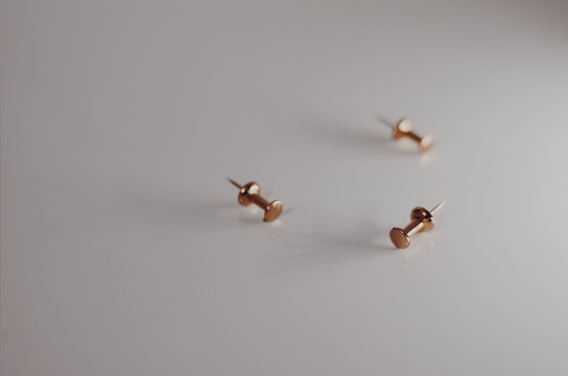 table, no people, flying, animal wildlife, invertebrate, nature, two animals, group of animals, studio shot, motion, pins, push pins, 4K, three, mid-air
