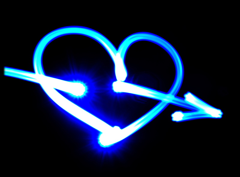 good idea, art, mood, pierced, blue, heart, 5K, creative, positive, clip, color, neon, Cupid, love, bokeh, arrow, led