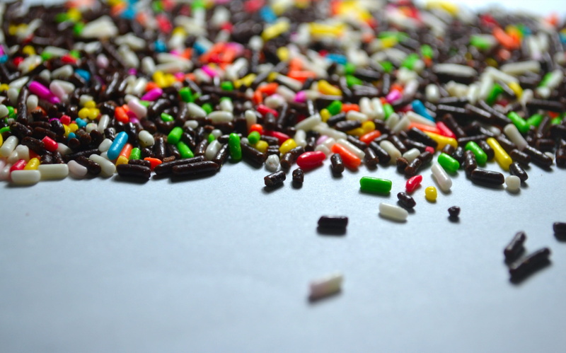 close-up, selective focus, choice, excess, multi colored, colorful, thumbtack, indoors, meises, variation, food, color, abundance, pill, table, full frame