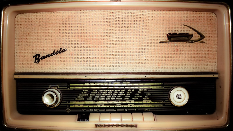 audio equipment, 4K, telefunken, analog, close-up, musical instrument, music, antique, text, still life, no people, style, equipment, vintage, electrical equipment