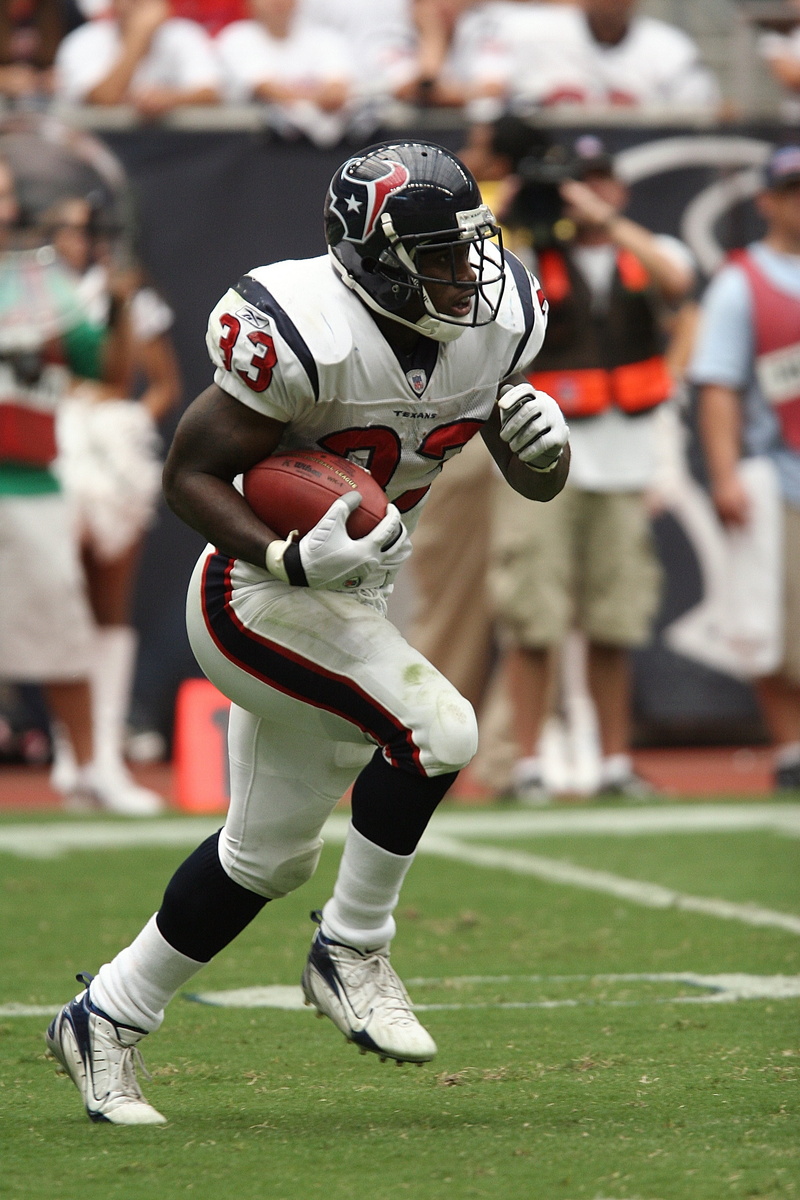 football, grass, focus on foreground, player, running, field, texan, team, playing, american football - sport, professional, pro, incidental people, clothing