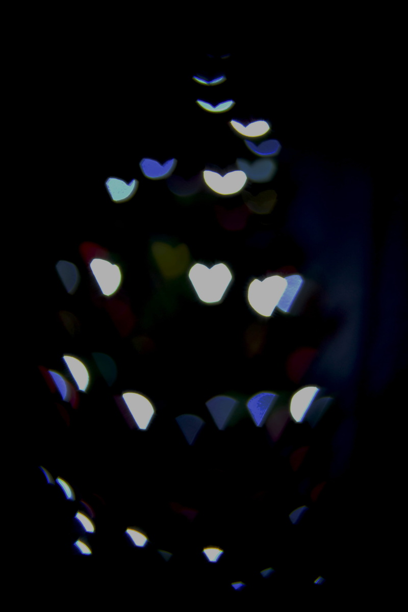 bokeh, lighting equipment, nightlife, abstract, christmas, photo, christams tree, electricity, black background, bouble, close-up, hearts, multi colored