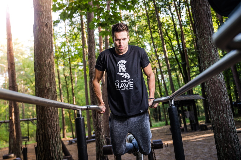sport, stretching, tree, metal, exercising, standing, self, young men, exercise, adult, front view, equipment, fitness, constant, clothing, rod, male, day