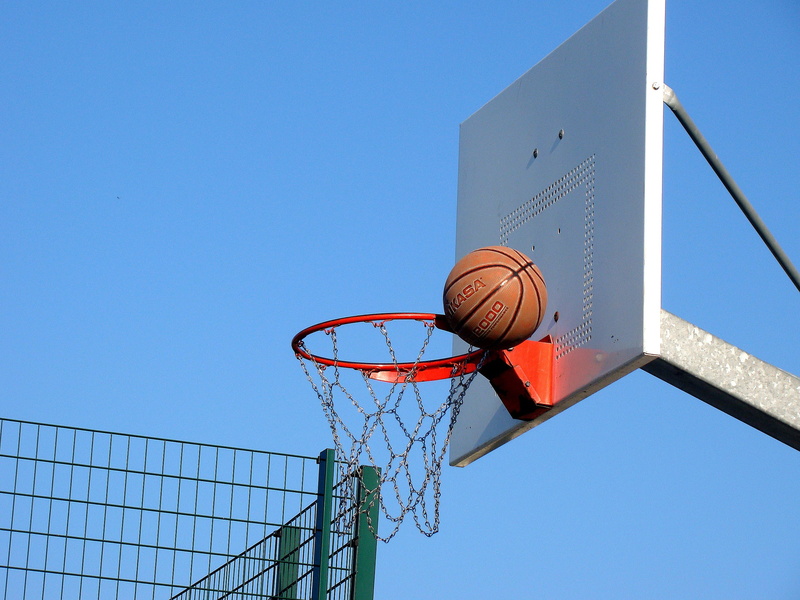 clear sky, shooting at goal, fence, basketball - sport, nature, sky, motion, taking a shot - sport, ball, basketball hoop, playing, sport, basketball - ball