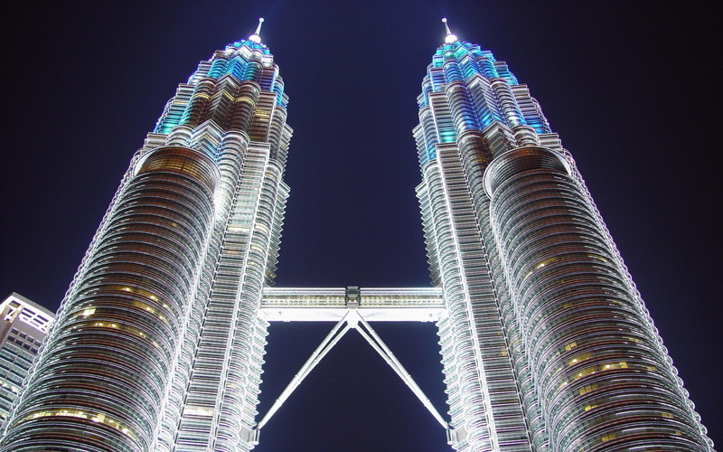 petronas, base, 2K, jumping, towers