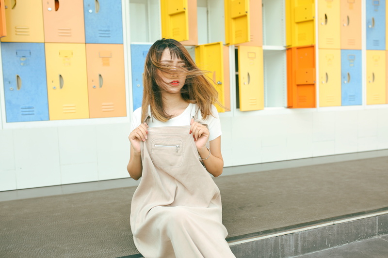 leisure activity, locker, fashion girl, hair, 5K, adults only, long hair, female, holding, multicolored, cute, young women, people, hairstyle, face, wall - building feature