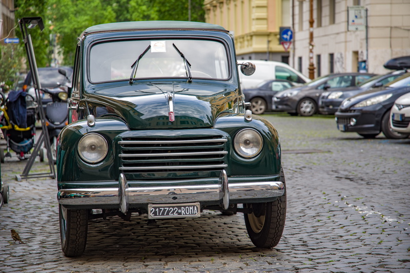 fiat, vehicle, architecture, retro styled, focus on foreground, green, classic, old, built structure, day, vintage, auto, motor vehicle, italian, ancient