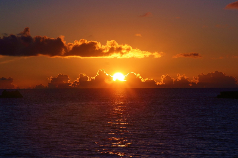 Sun, tranquil scene, idyllic, Horizon, orange color, cloud - sky, water, beauty in nature, Orange, outdoors, horizon over water, no people, Sunbeam, Japan