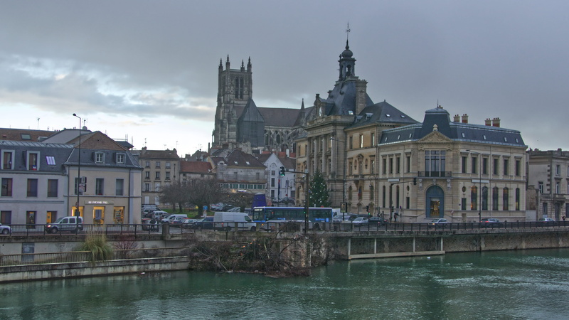 residential district, meaux, cloud - sky, travel destinations, metropolis, urban, no people, pont sur la marne, religion, france, town, built structure