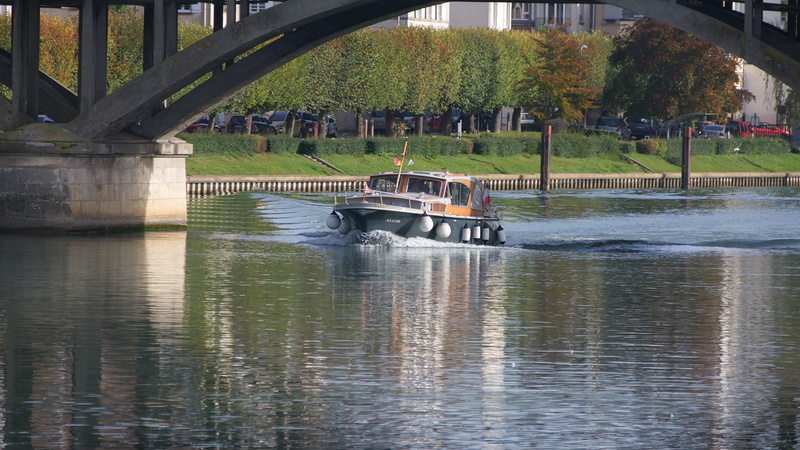building exterior, built structure, nautical vessel, waterfront, bridge - man made structure, mode of transportation, bateau, lagny-sur-marne, connection