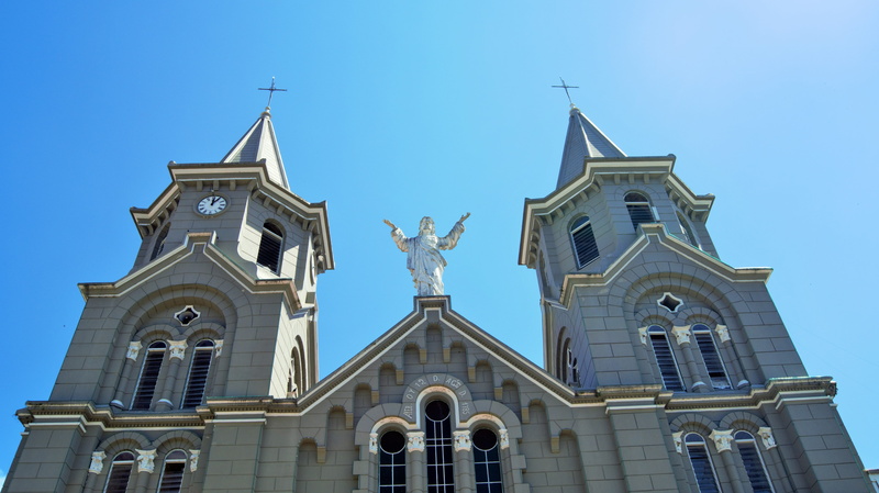 belief, no people, building exterior, architecture, low angle view, the past, built structure, sky, 5K, clock, spirituality, outdoors, nature, place of worship