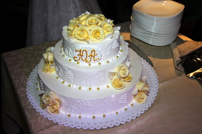 baked, cream, floral pattern, food and drink, sweet food, still life, sweet, life events, cake, unhealthy eating, celebration, food, baking, ready-to-eat