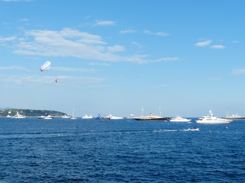 waterfront, sport, ships, 4K, sky, flying, pair, daytime, paragliding, birds eye view, tranquil scene, day, airy, outdoors, water sports, high, controllable parachuting