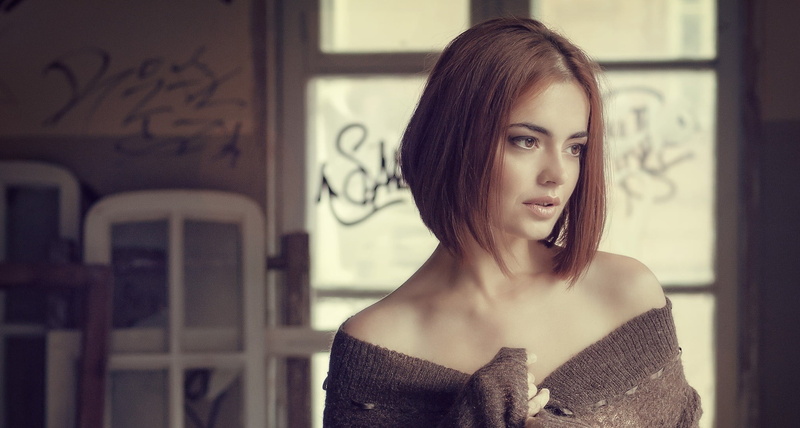 young adult, front view, looking, looking at camera, contemplation, brown hair, portrait, headshot, young women, adult, 1080P, women, brunette, bare shoulders