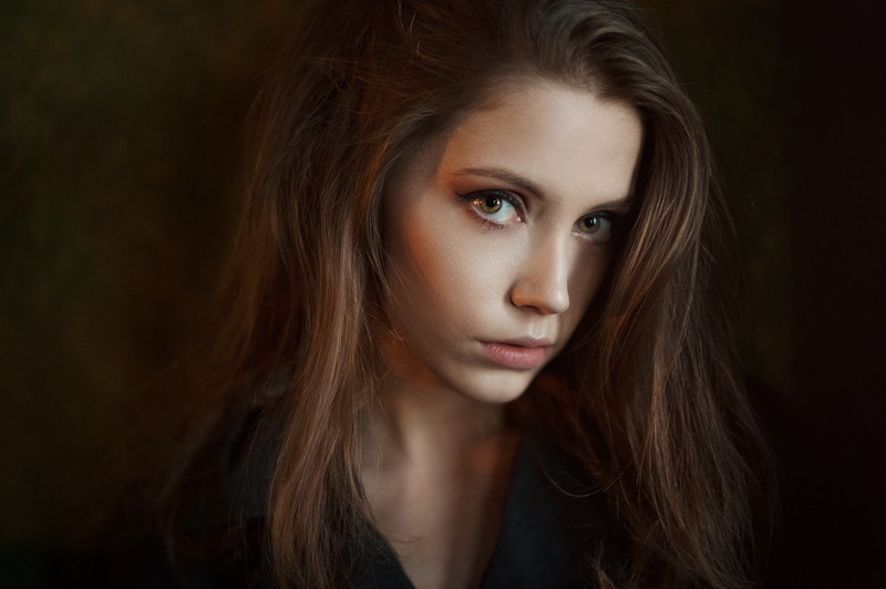 women, long hair, Ksenia Kokoreva, Maxim Maksimov, model, face, portrait, 1080P, looking at viewer, simple background, auburn hair