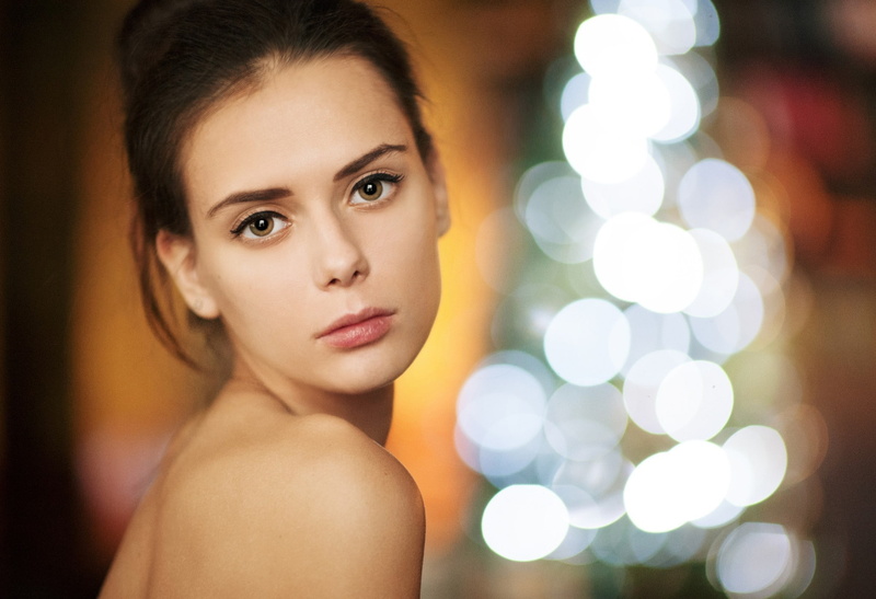 1080P, women maxim maksimov brunette bare shoulders looking at viewer model face profile depth of field brown eyes