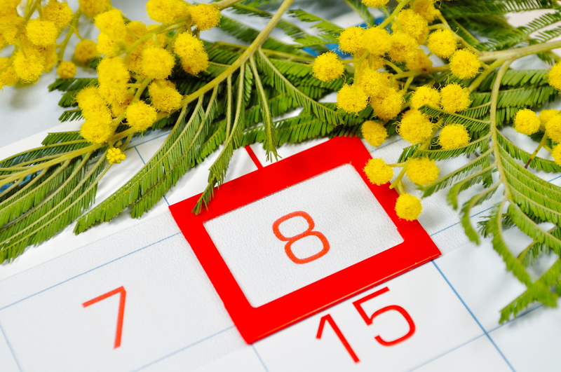 March 8, HD, red, green, petaled, card, beside, 2K, leaves, close, flowers, photo, Womens Day, number, yellow