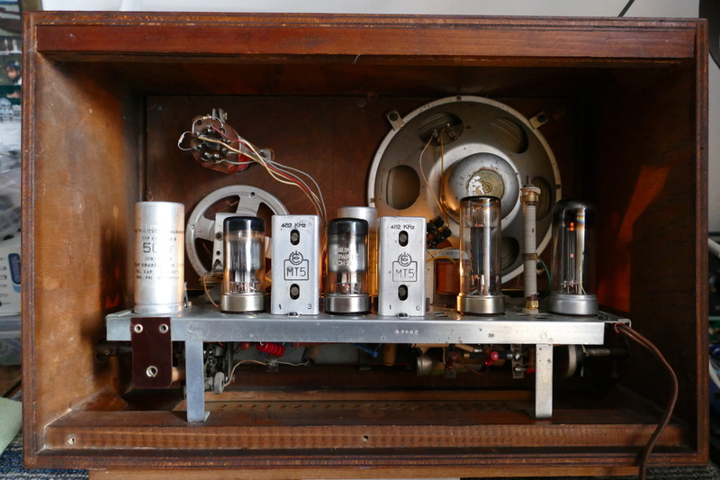 technology, gauge, close-up, control, industry, wood - material, equipment, no people, fuel and power generation, inside, old, indoors, metal, radio, 5K