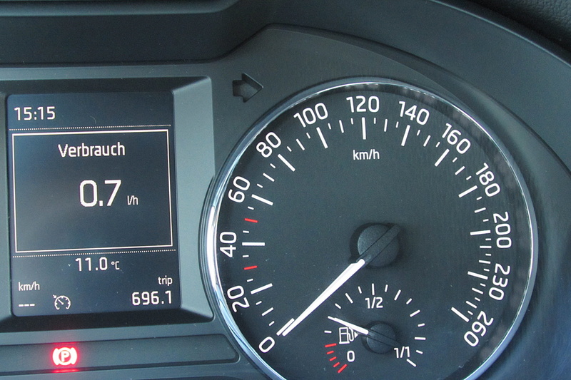 vehicle interior, land vehicle, transportation, speedo, close-up, speedometer, speed, 4K, no people, speed display, number, car interior, fuel gauge, control panel