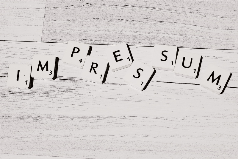 wood, im, surface, high angle view, message, document, indoors, lettering, close-up, capital letter, 5K, word, letters, communication, wood - material