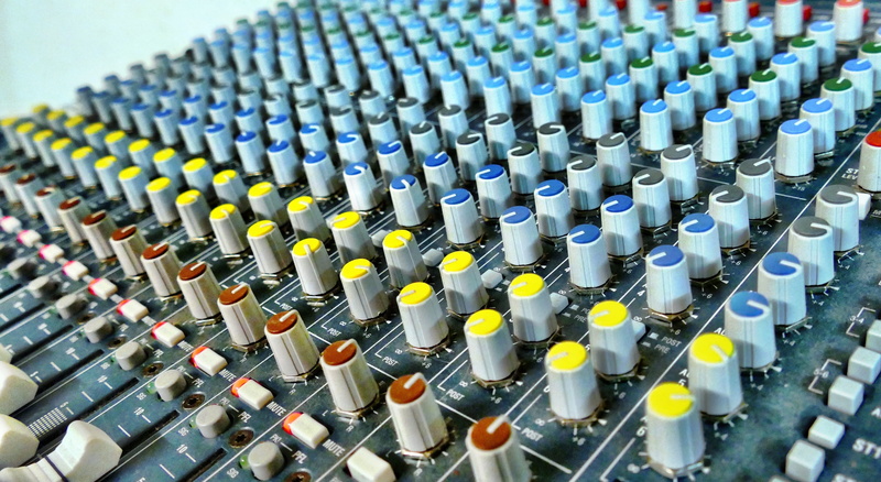arts culture and entertainment, electrical equipment, music studio, communication, knob, recording, Mixer, control panel, indoors, sound studio, Controller