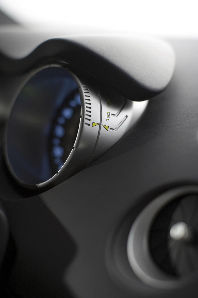 touring, studio shot, close-up, indoors, glasses, eyeglasses, renault, no people, manu, lens - eye, 1080P, text, technology, clio, equipment, eye test equipment