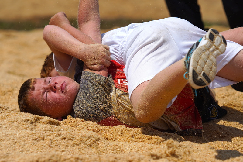 day, 5K, leisure activity, childhood, competition, people, sawdust, sand, nature, close-up, two people, child, mud, real people, lifestyles, dirt, lying down