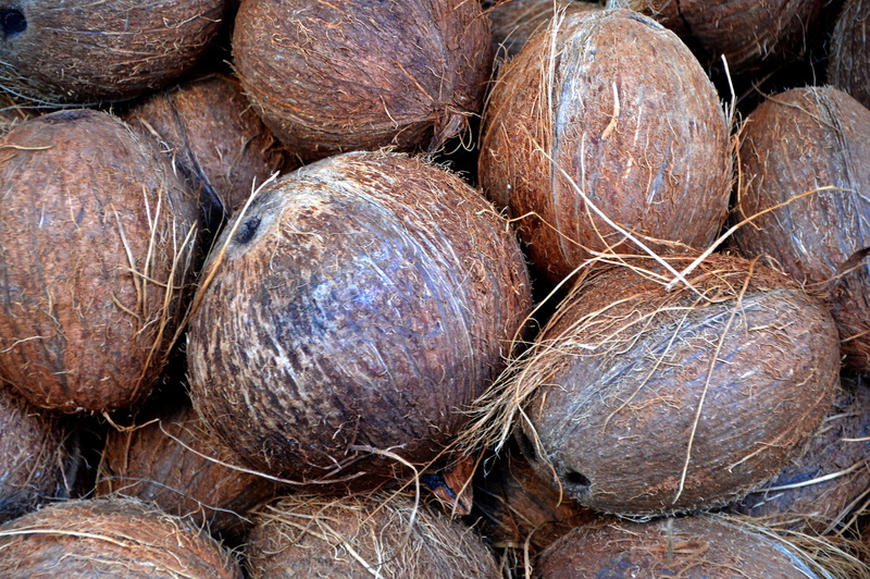 fruit, close-up, market, wellbeing, day, food and drink, nature, vegetable, raw food, large group of objects, organic, palm, no people, agriculture, exotic