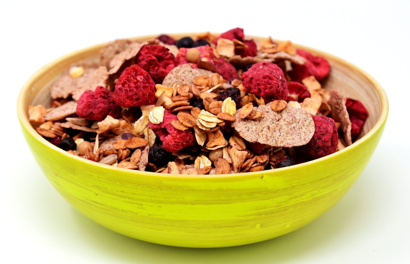 wellbeing, indoors, fruit, raisins, cereals, raspberries, healthy lifestyle, breakfast, close-up, morning, dried, food and drink, dried food, eat, nutrition