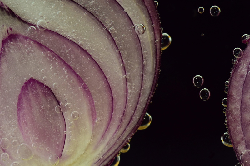 black background, red onion, undersea, red, eat, immersed, water, allium cepa, sea, sliced, pink color, vitamins, drop, background, animal, nature, 5K