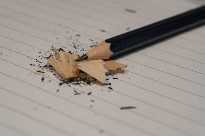 school supplies, education, lead, wood - material, indoors, still life, public domain images, writing instrument, sharp, high angle view, focus on foreground