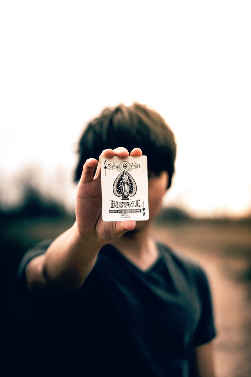 spades, casual clothing, day, spade, card, outdoors, person, focus on foreground, millenials, one Person, real people, guy, hand, 2K, ace, men, caucasian Ethnicity
