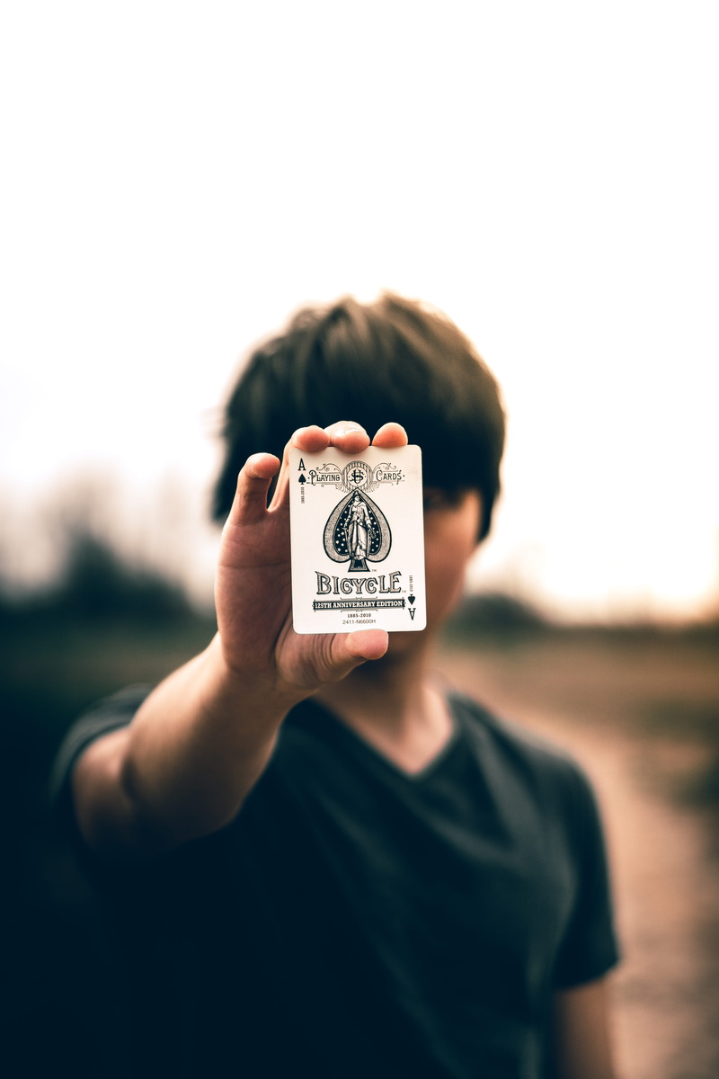 males, human Hand, women, young Adult, headshot, summer, copy space, communication, playing card, hand, selective, photography, day, photography themes
