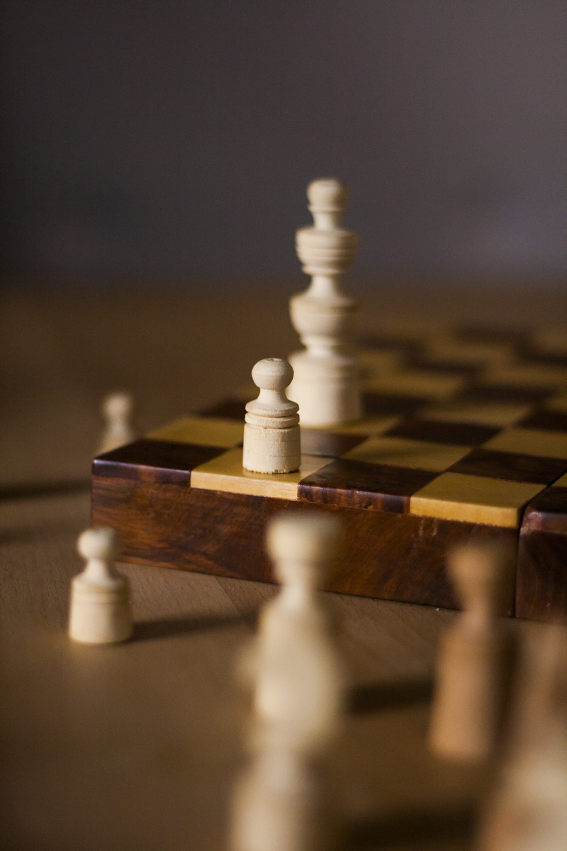 selective focus, competition, 4K, no people, close-up, leisure games, board game, arrangement, bauer, chess board, chess piece, leisure activity, wood