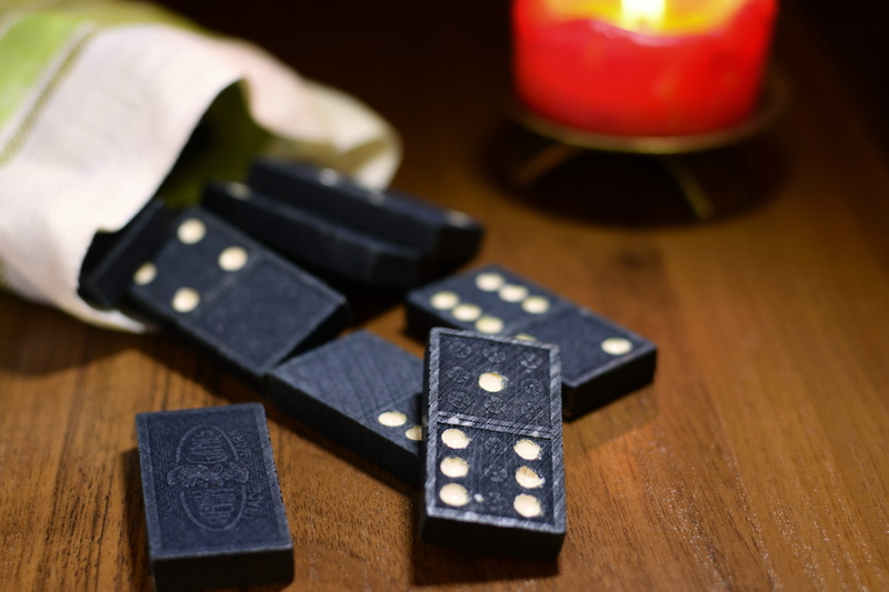 no people, dice, focus on foreground, mind game, table, leisure games, luck, gesellschaftsspiel, studio shot, opportunity, relaxation, domino, still life