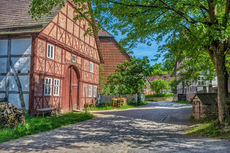 architecture, 2K, vowels, residential district, built structure, nature, tree, day, houses, window, road, plant, city, village, footpath, house, half-timbered houses
