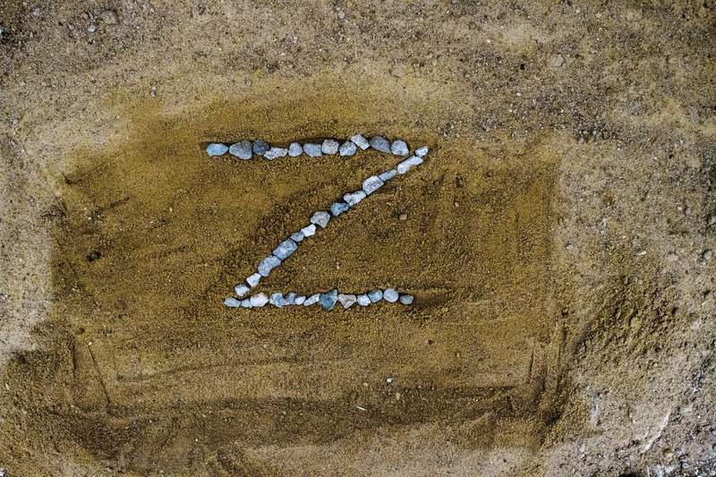 western script, track - imprint, alphabetic character, english alphabet, sand, z, alphabet letters, alphabets, alphabet, land, no people, day, outdoors