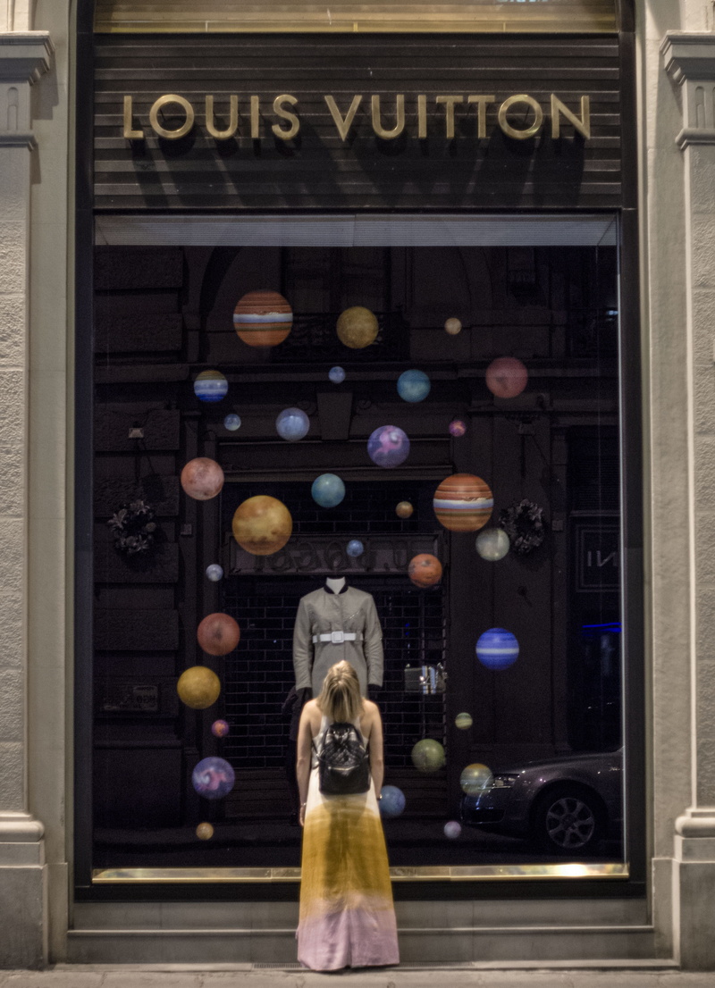 day, florence, standing, italy, hairstyle, girl, fashion, firenze, street, 4K, hair, louis vuitton, indoors, blond hair, italia, portrait, young women