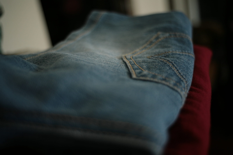 casual clothing, jeans, human leg, lifestyles, relaxation, personal perspective, tie, men, selective focus, human, furniture, couch, close-up, apparel