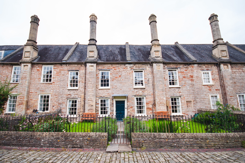 city, building exterior, the past, street, ivy barn blog, architecture, house, brick, residential district, outdoors, low angle view, built structure, building