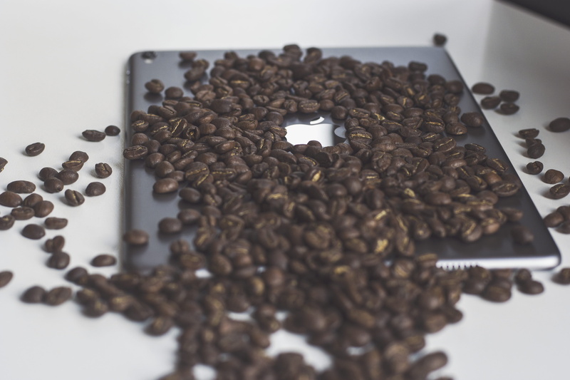 office space, indulgence, work space, apple, cincinnati, large group of objects, roasted coffee, clean, food, coffeeshop, close-up, crockery, indoors, round pixel studio