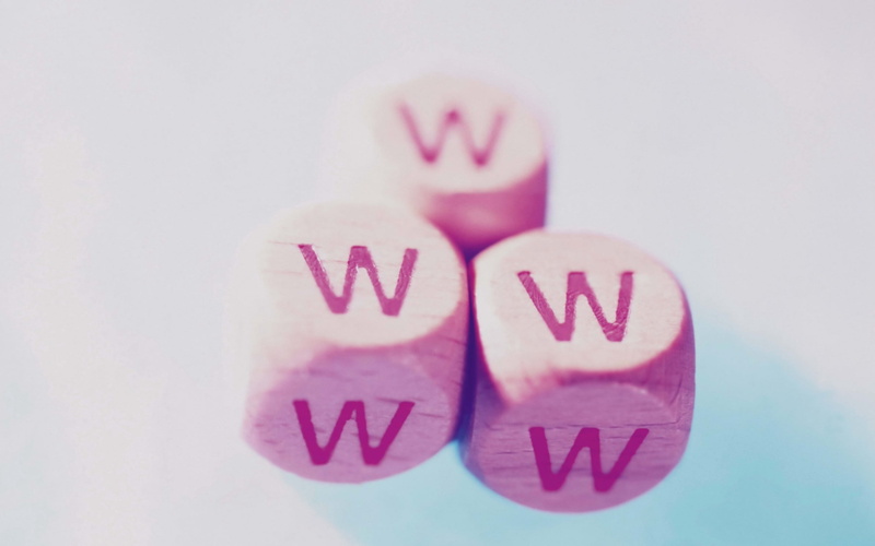 studio shot, communication, white background, pink color, heart shape, brown, love, candy heart, three, alphabet, wooden, western script, cubes, indoors